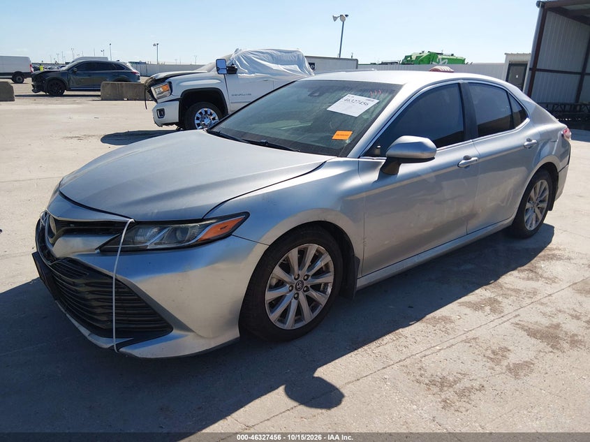 2018 Toyota Camry Le, Удар спереди, IAAI, VIN 4T1B11HK0JU569499 — фото 2