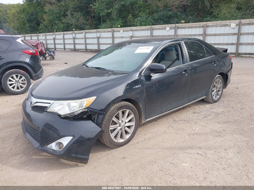 2014 Toyota Camry Hybrid Xle, Перёд и зад, IAAI, VIN 4T1BD1FK6EU137368 — фото 2
