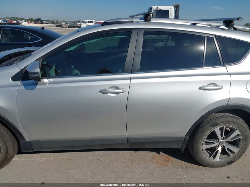 TOYOTA RAV4 - zdjęcie 14