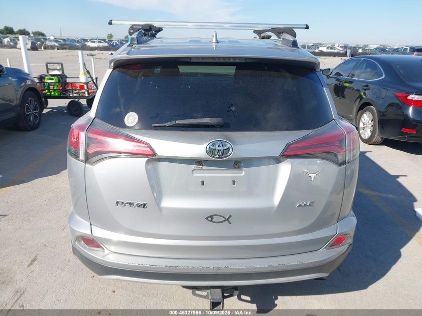 TOYOTA RAV4 - zdjęcie 16