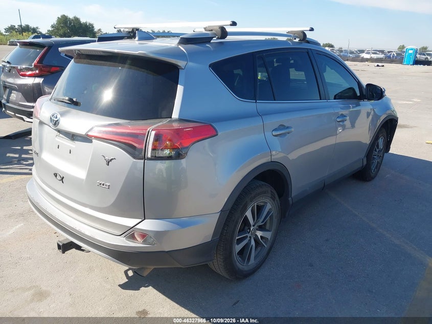 TOYOTA RAV4 - zdjęcie 4