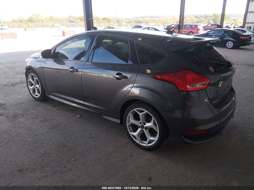 Vin: 1fadp3l90jl229566, lot: 46828222, ford focus st 20183