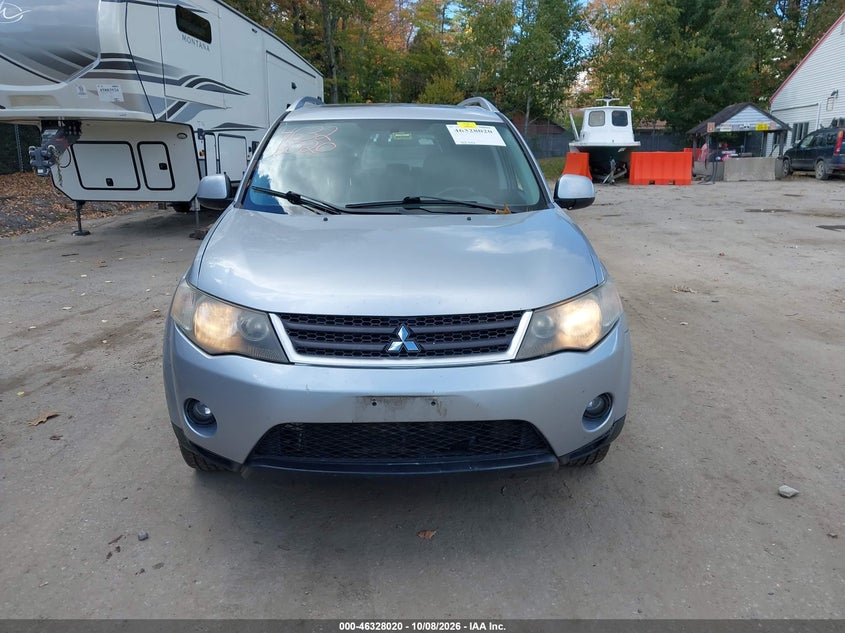 Photo 13 - MITSUBISHI OUTLANDER