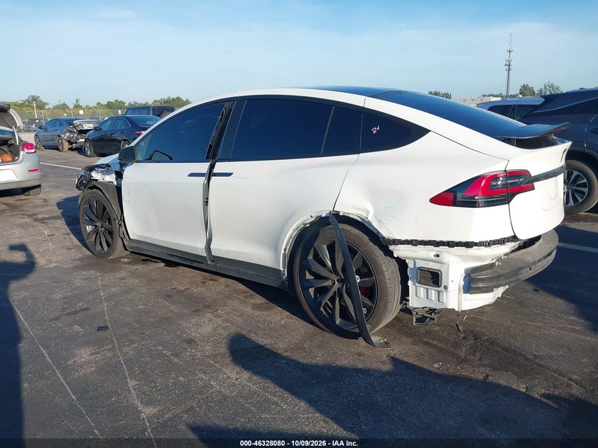 Vin: 5yjxcbe46hf052789, lot: 46828333, tesla model x p100d 20173