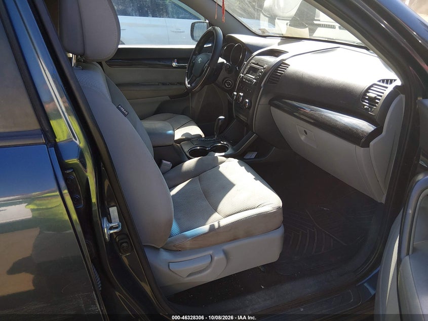 2011 KIA SORENTO LX V6 · Фото 5