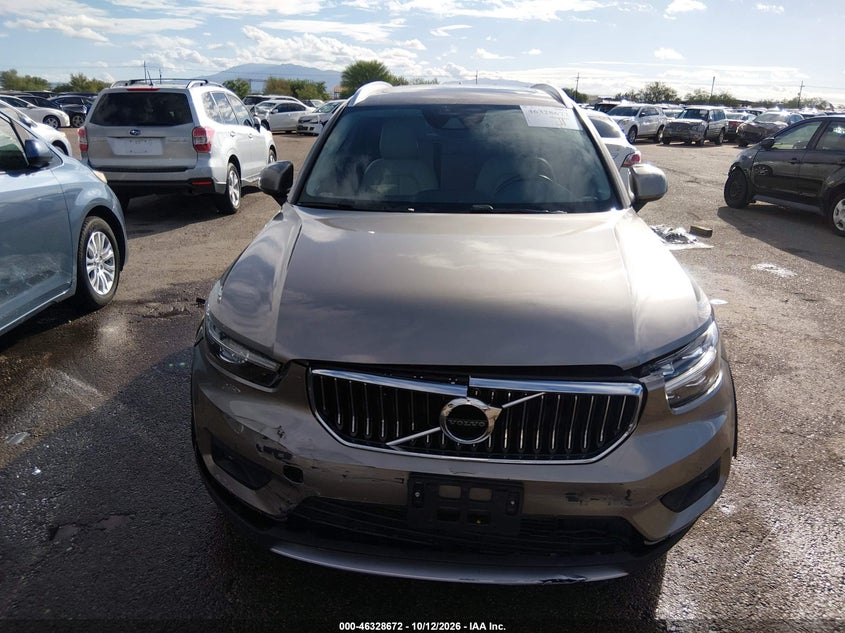 2020 VOLVO XC40 T5 INSCRIPTION · Фото 12