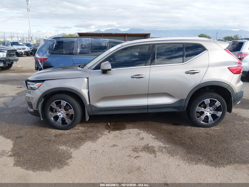 2020 VOLVO XC40 T5 INSCRIPTION · Фото 14