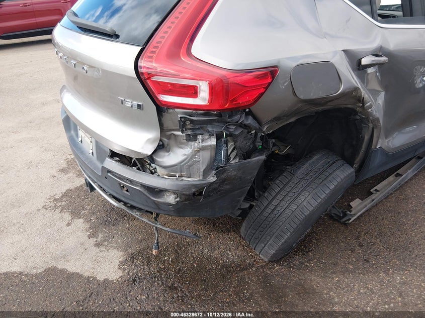 2020 VOLVO XC40 T5 INSCRIPTION · Фото 6