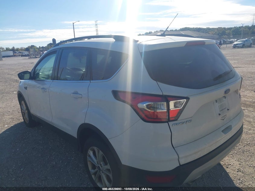Vin: 1fmcu0gd8jua02546, lot: 46828946, ford escape se 20183