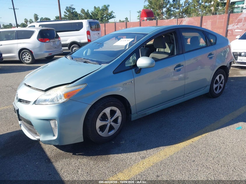 TOYOTA PRIUS - zdjęcie 2