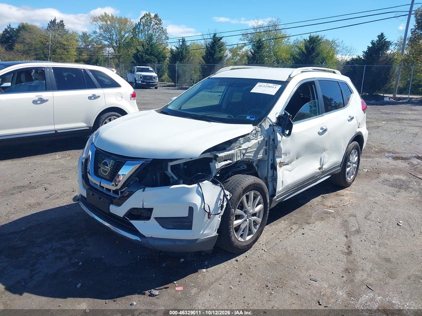 2017 Nissan Rogue Sv, Левый бок, IAAI, VIN 5N1AT2MV8HC891528 — фото 2