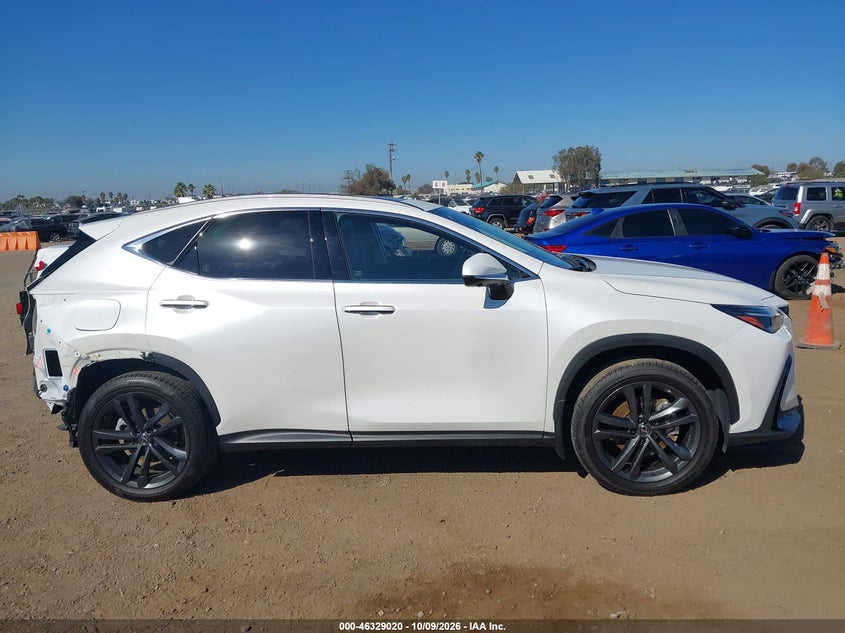 LEXUS NX 450H+ - zdjęcie 14