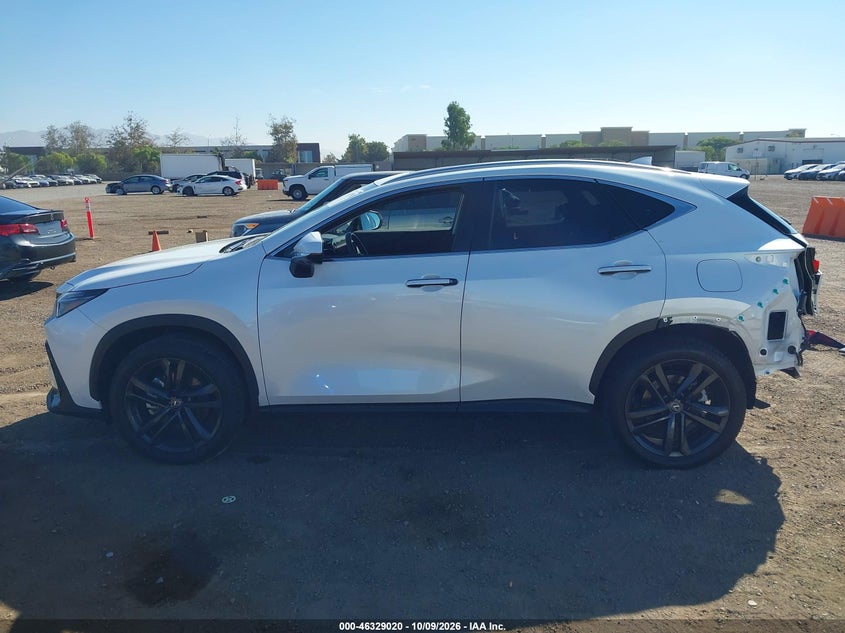 LEXUS NX 450H+ - zdjęcie 15