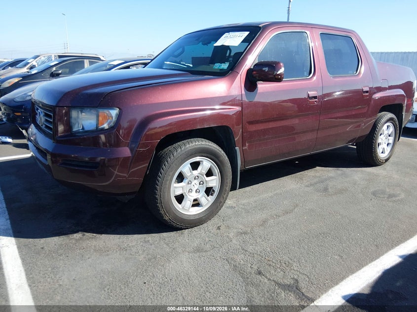 2008 Honda Ridgeline Rtl, Normal Wear & Tear, IAAI, VIN 2HJYK165X8H513488 — photo 2