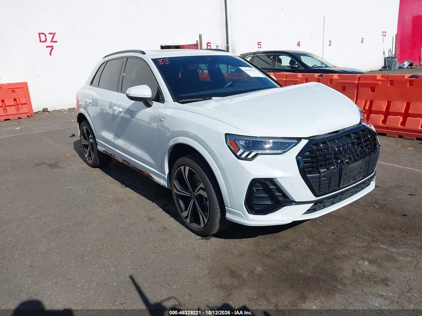 Vin: wa1eecf31r1049137, lot: 46829474, audi q3 premium plus 45 tfsi s line quattro tiptronic 2024 img_1