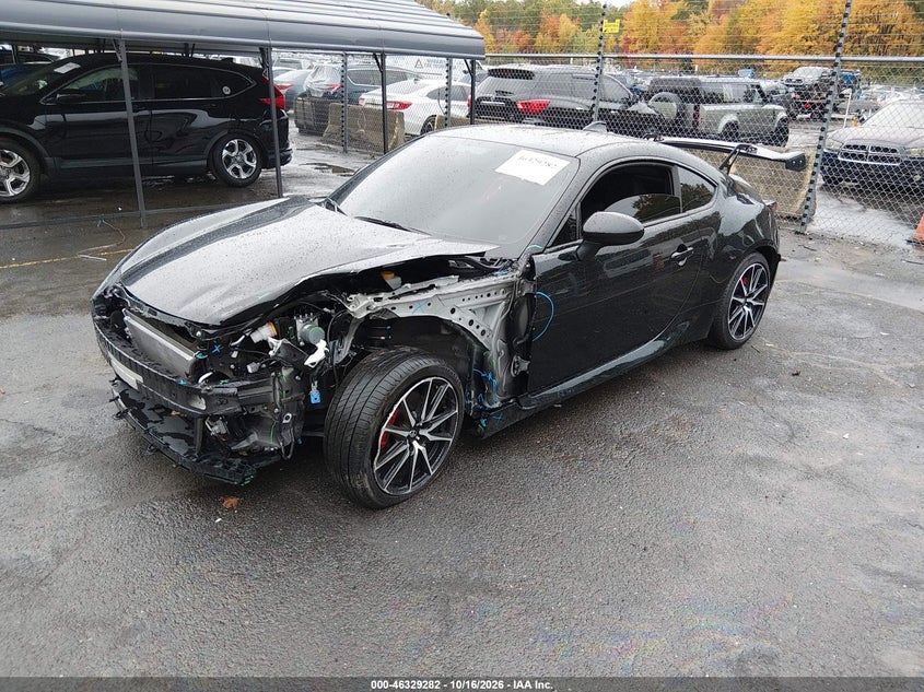 2025 Toyota Gr86, All Over, IAAI, VIN JF1ZNBB15S9757569 — photo 2