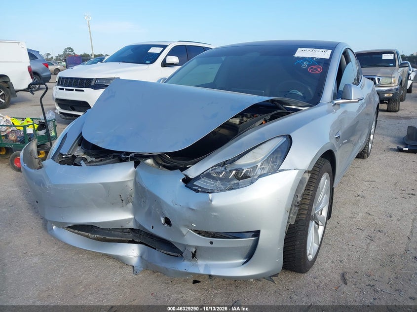 Vin: 5yj3e1eb0jf091305, lot: 46829543, tesla model 3 long range/performance 20182