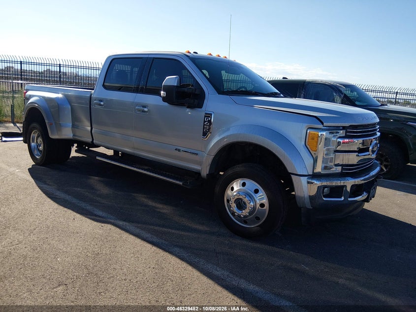 2017 FORD F-450 LARIAT