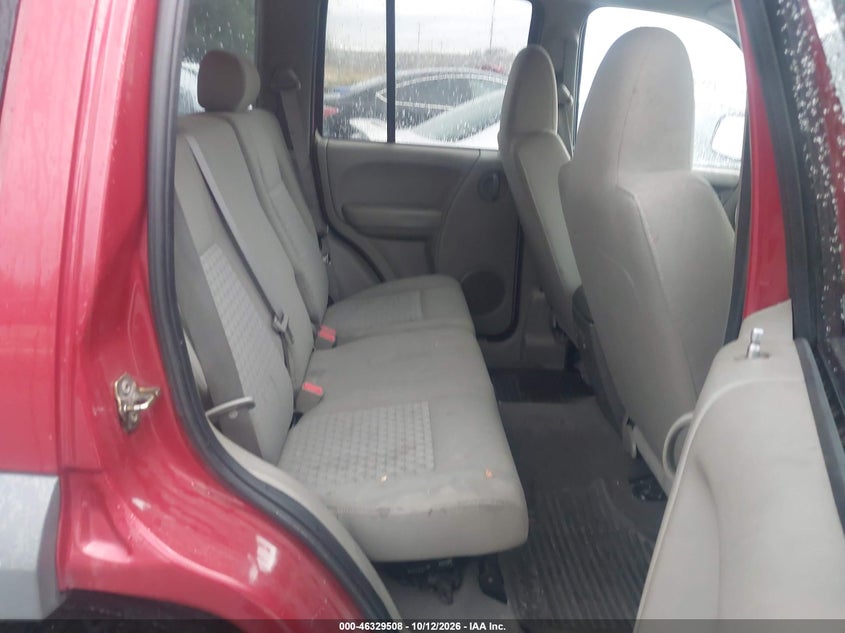 2005 JEEP LIBERTY SPORT · Фото 8