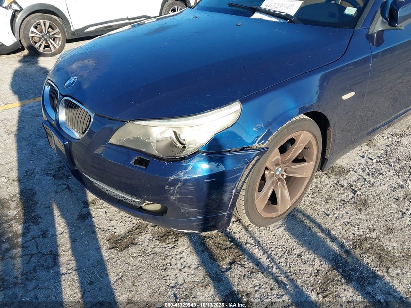 2010 BMW 528I · Photo 6