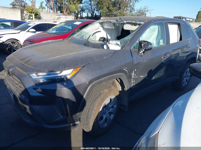 Vin: 2t3k1rfv2sw405594, lot: 46830264, toyota rav4 le 20252