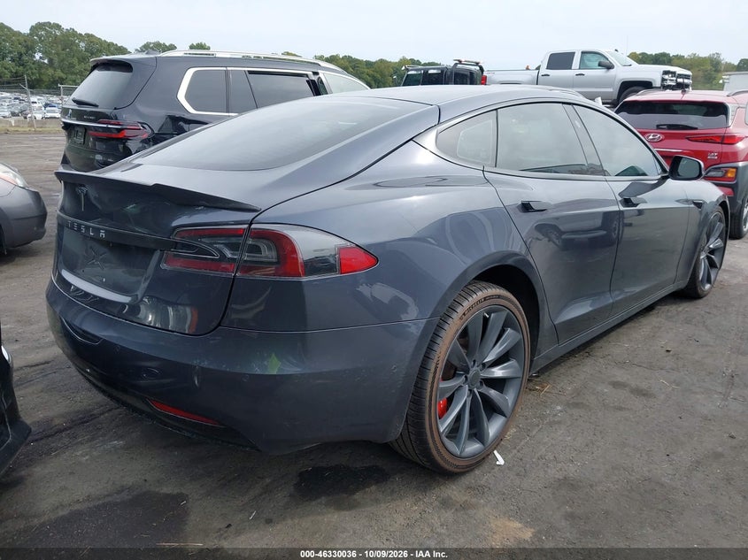 TESLA MODEL S - zdjęcie 4
