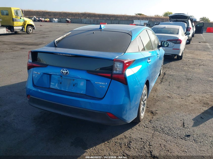 TOYOTA PRIUS - zdjęcie 4