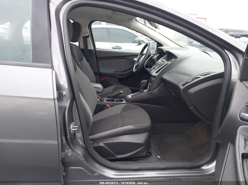 2014 FORD FOCUS SE · Фото 5