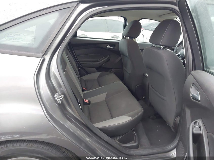 2014 FORD FOCUS SE · Фото 8