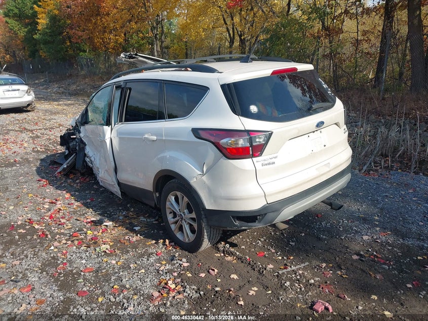 Vin: 1fmcu9gd5jub33907, lot: 46830695, ford escape se 20183