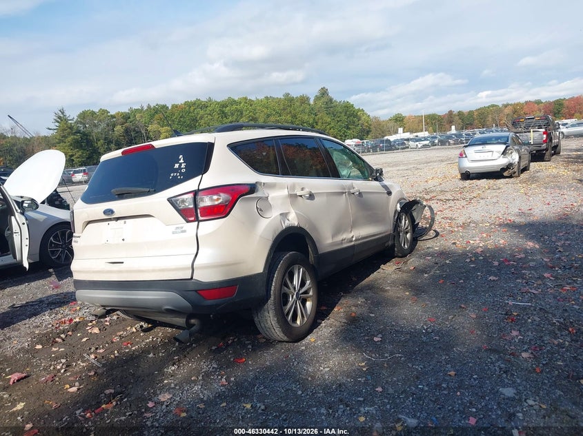 Vin: 1fmcu9gd5jub33907, lot: 46830695, ford escape se 20184
