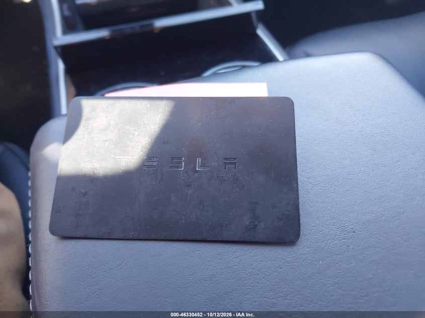 TESLA MODEL 3 - zdjęcie 11