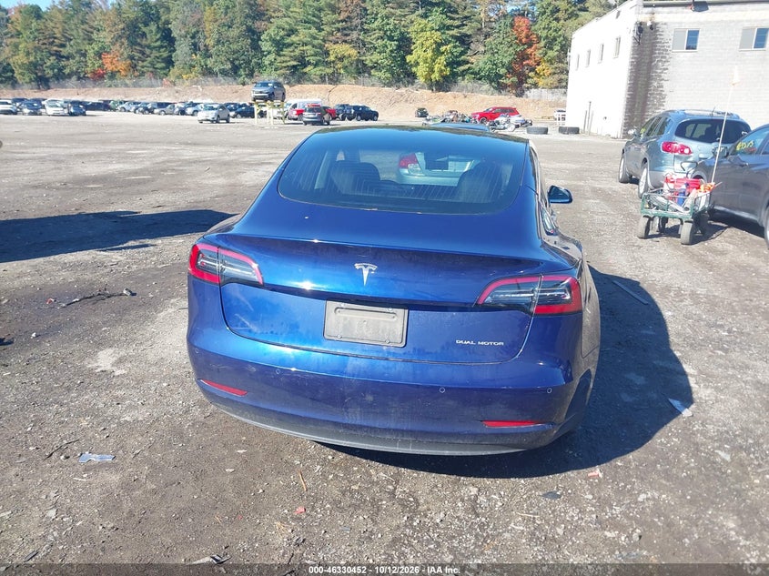 TESLA MODEL 3 - zdjęcie 16
