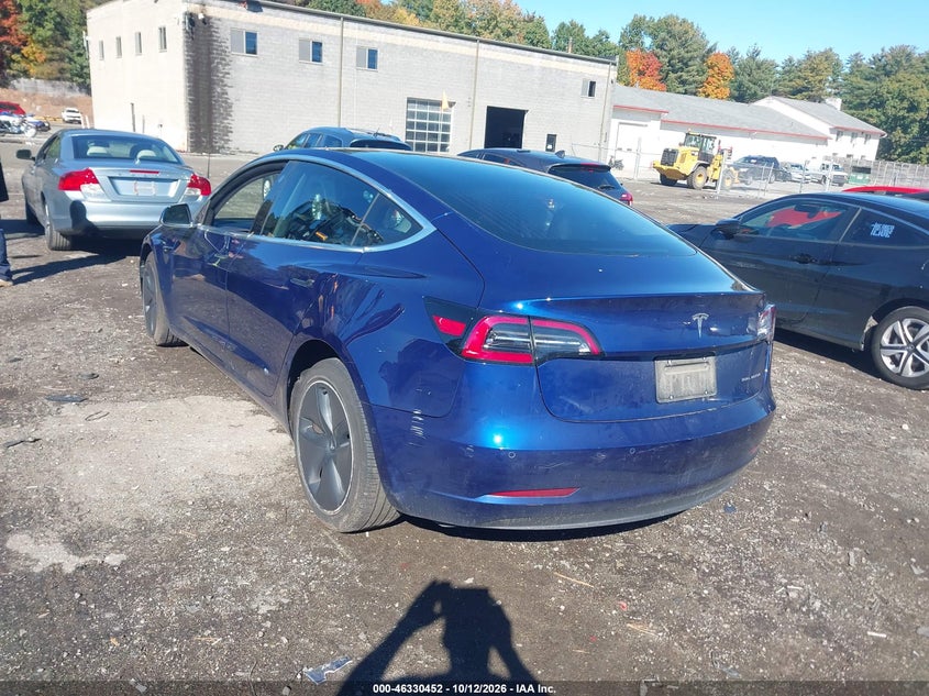 TESLA MODEL 3 - zdjęcie 3
