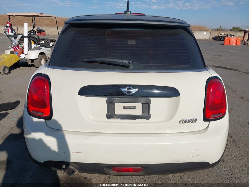 2017 MINI HARDTOP COOPER · Photo 17