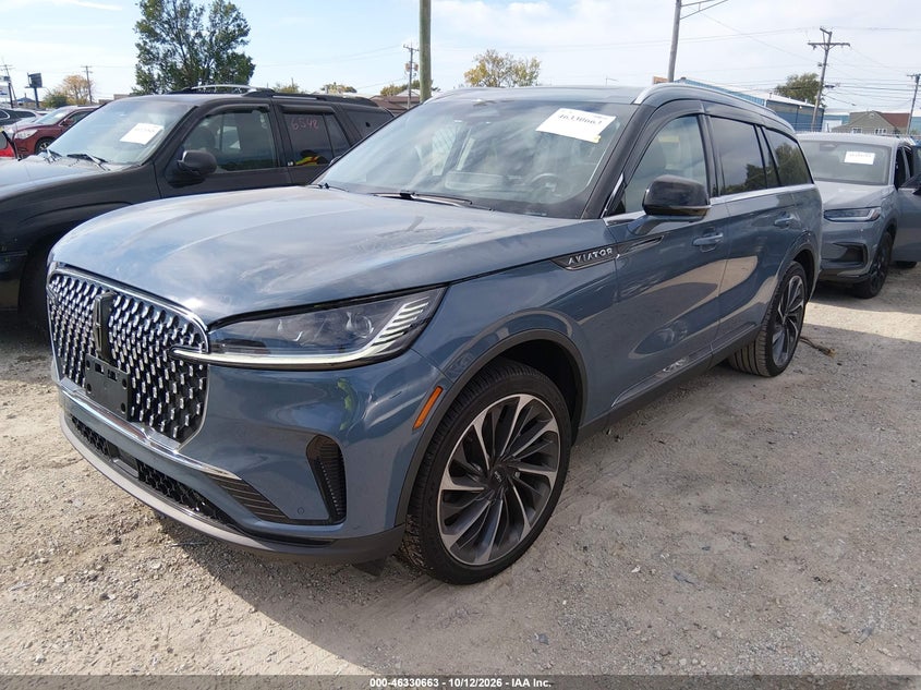 2025 Lincoln Aviator Reserve, Right Side, IAAI, VIN 5LM5J7XC7SGL29860 — photo 2