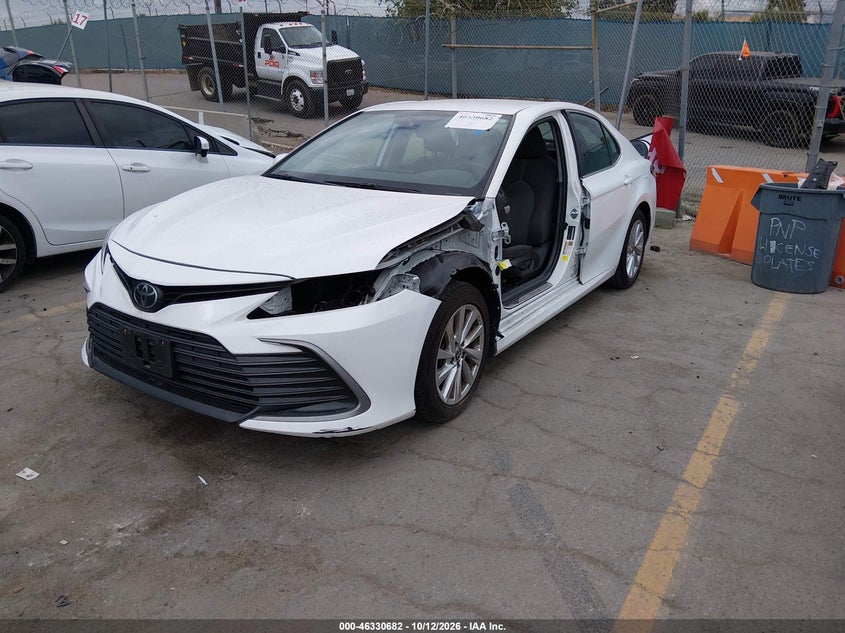 2024 Toyota Camry Le, Left Side, IAAI, VIN 4T1C11AK6RU856971 — photo 2