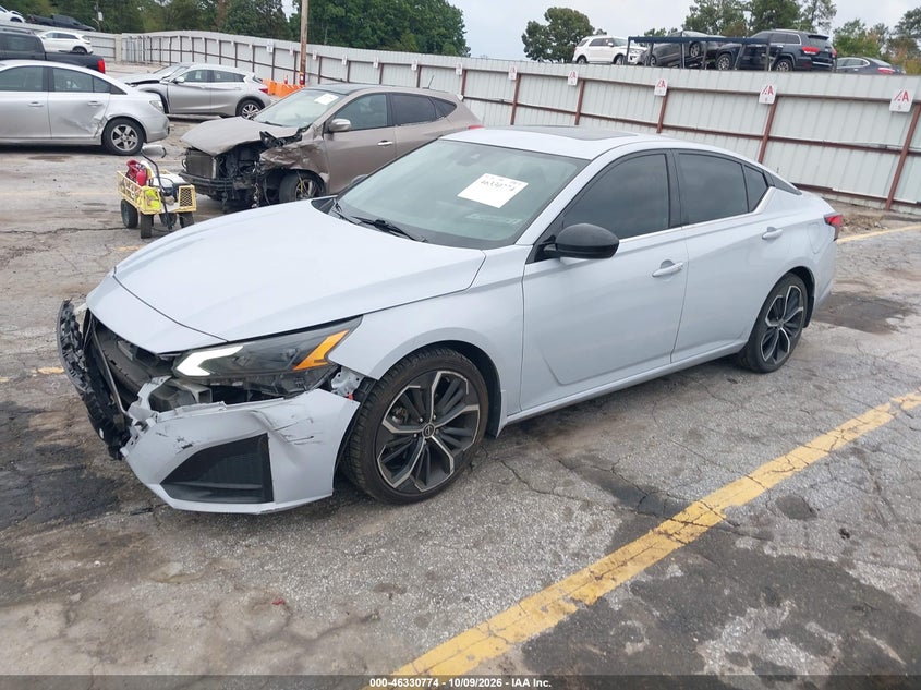 2023 Nissan Altima Sr Fwd, Front End, IAAI, VIN 1N4BL4CV6PN328198 — photo 2