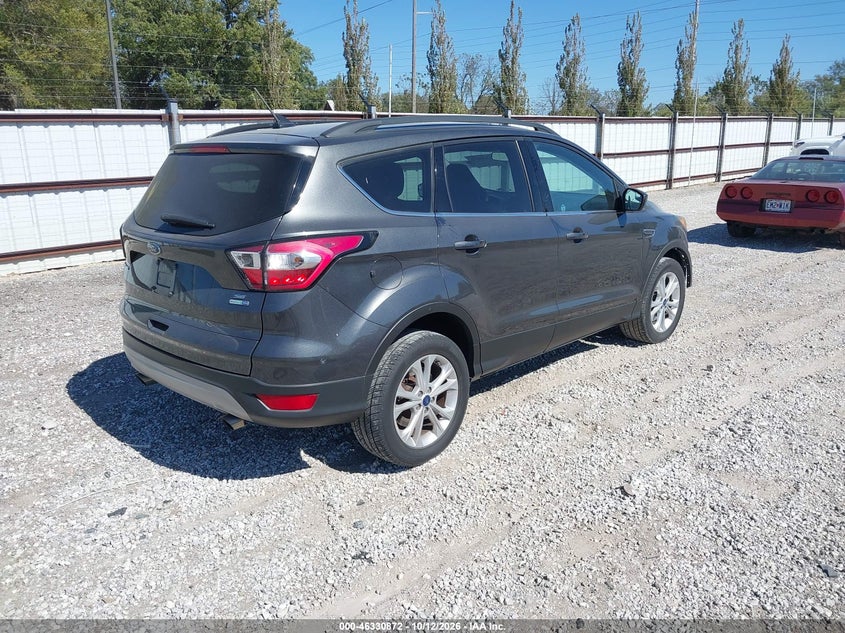 Vin: 1fmcu9gdxjua63322, lot: 46831125, ford escape se 20184