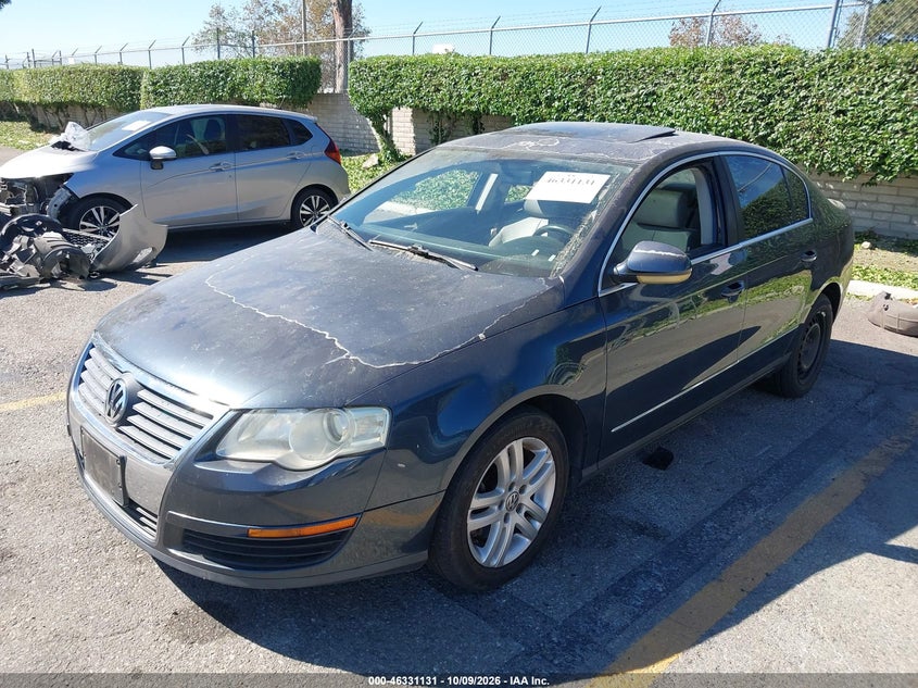 2006 Volkswagen Passat 2.0T, Right Side, IAAI, VIN WVWAK73C66P041133 — photo 2