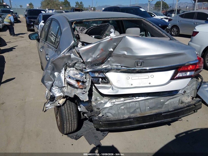 2015 HONDA CIVIC LX · Фото 6