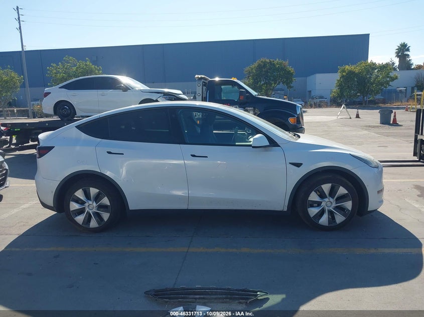 TESLA MODEL Y - zdjęcie 14