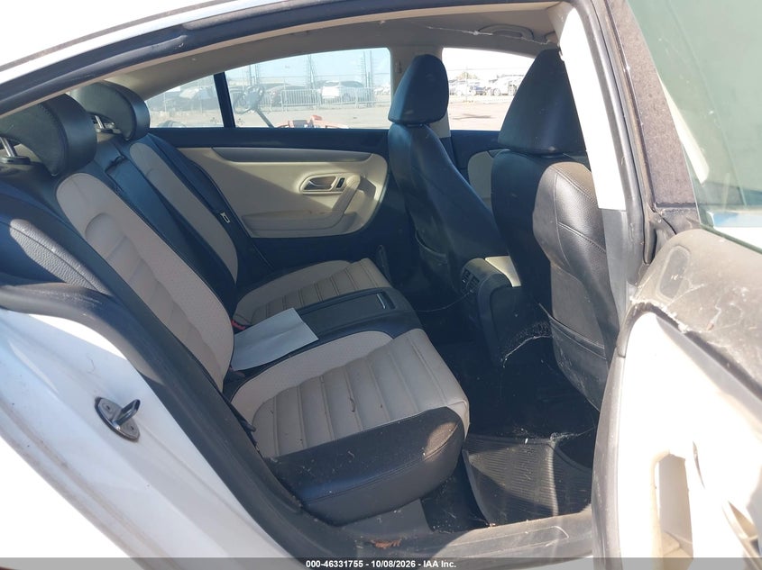 2012 VOLKSWAGEN CC SPORT · Photo 8