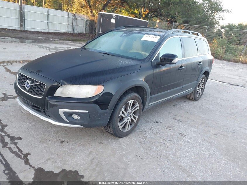 2015 VOLVO XC70 T5 PREMIER PLUS · Photo 2