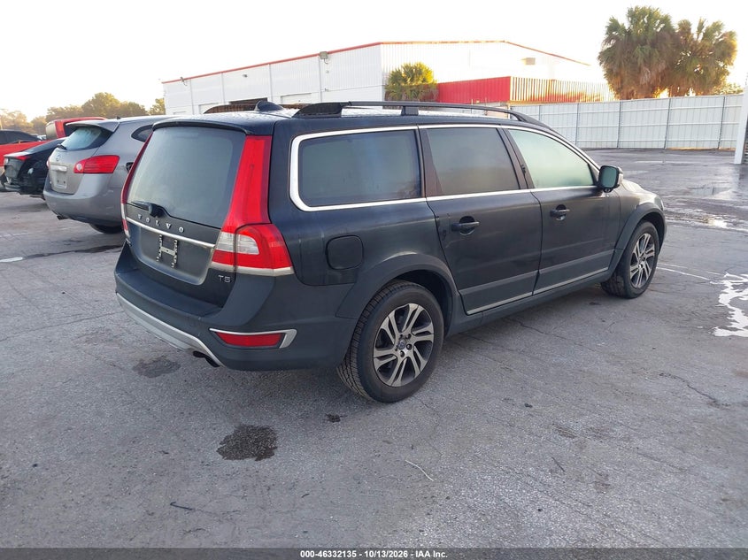 2015 VOLVO XC70 T5 PREMIER PLUS · Photo 4