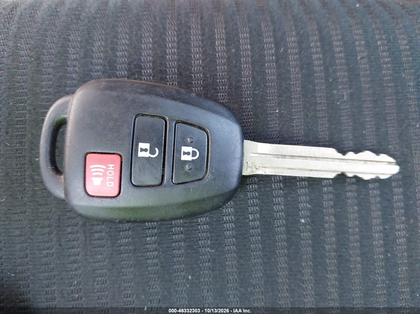 TOYOTA RAV4 - zdjęcie 11