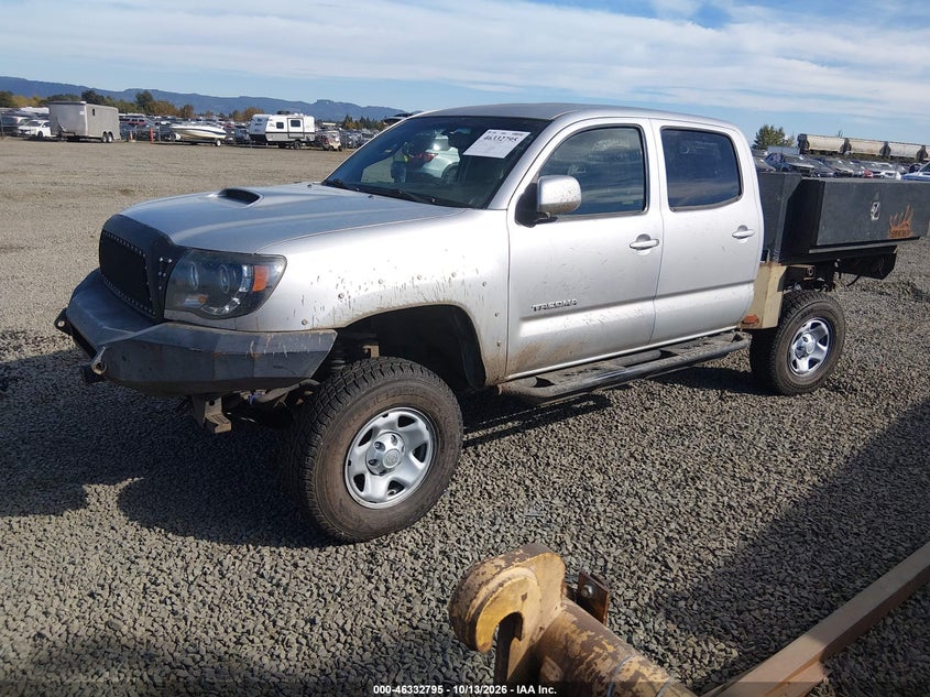 2009 Toyota Tacoma Base V6, Right Side, IAAI, VIN 3TMMU52N29M011846 — photo 2