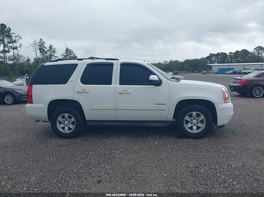 2013 GMC YUKON SLT · Photo 13