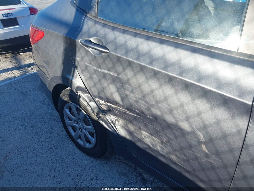 2012 HYUNDAI ACCENT GLS · Фото 6