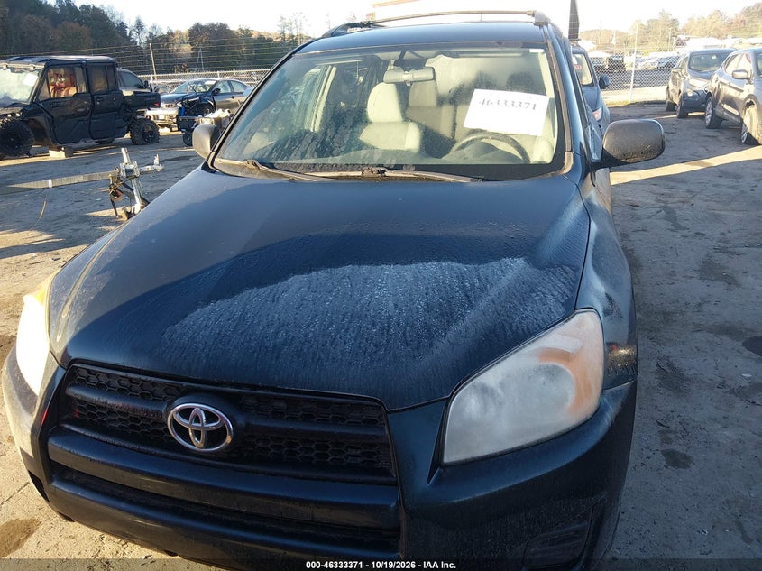 2012 TOYOTA RAV4 · Фото 12